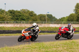 Interm&eacute;diaire