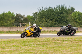 Interm&eacute;diaire