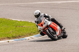 Interm&eacute;diaire