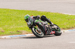 Interm&eacute;diaire