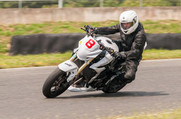 Interm&eacute;diaire