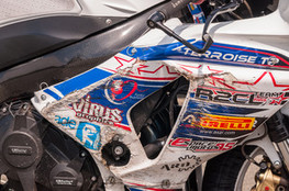 Parking - poly endommag&eacute;