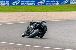 Interm&eacute;diaire