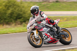 Interm&eacute;diaire