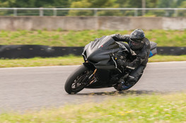 Interm&eacute;diaire