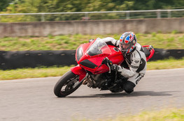 Interm&eacute;diaire