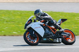 Confirmé 1 - KTM RC8