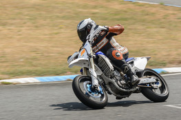 Interm&eacute;diaire